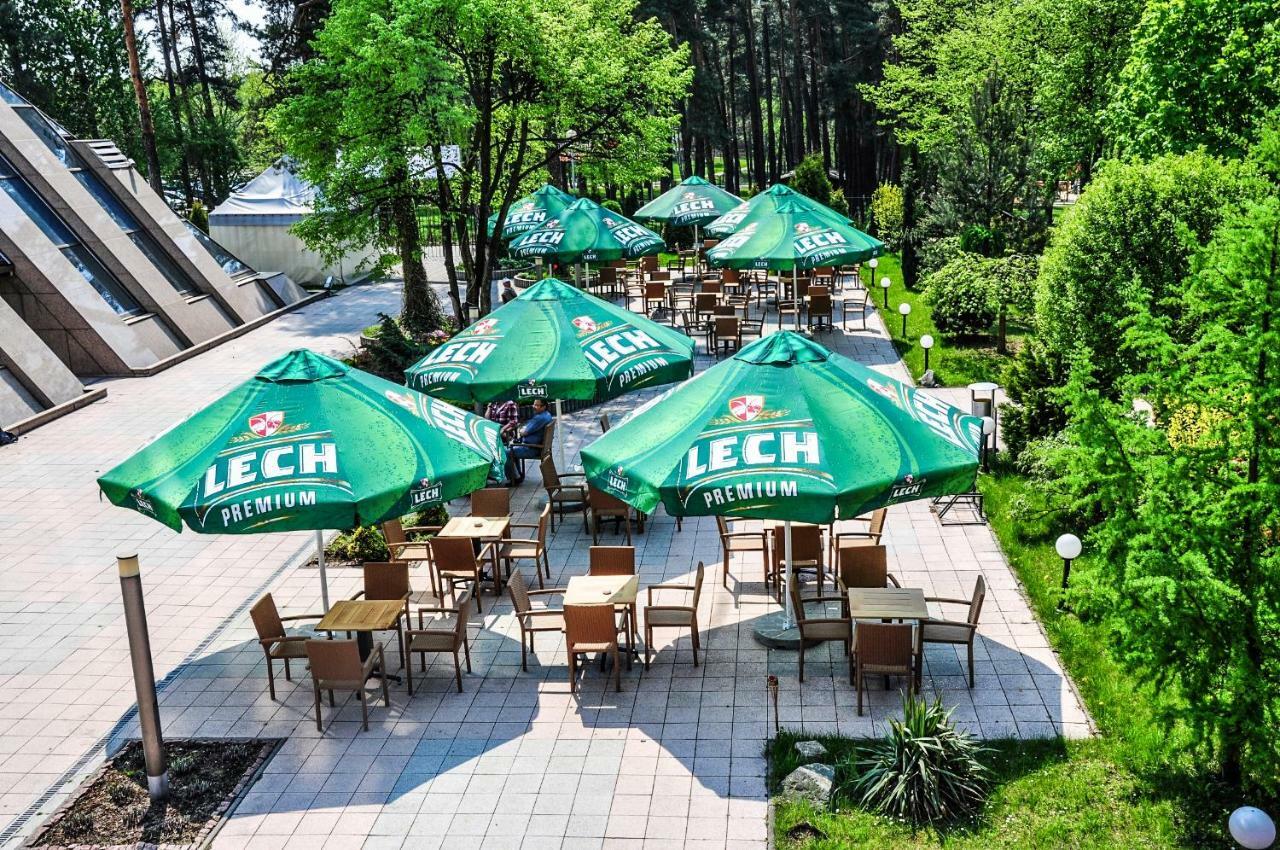 Piramida Park Hotel & Wellness Тичи Екстериор снимка