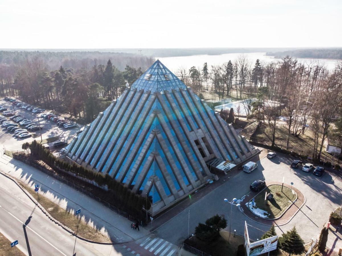 Piramida Park Hotel & Wellness Тичи Екстериор снимка