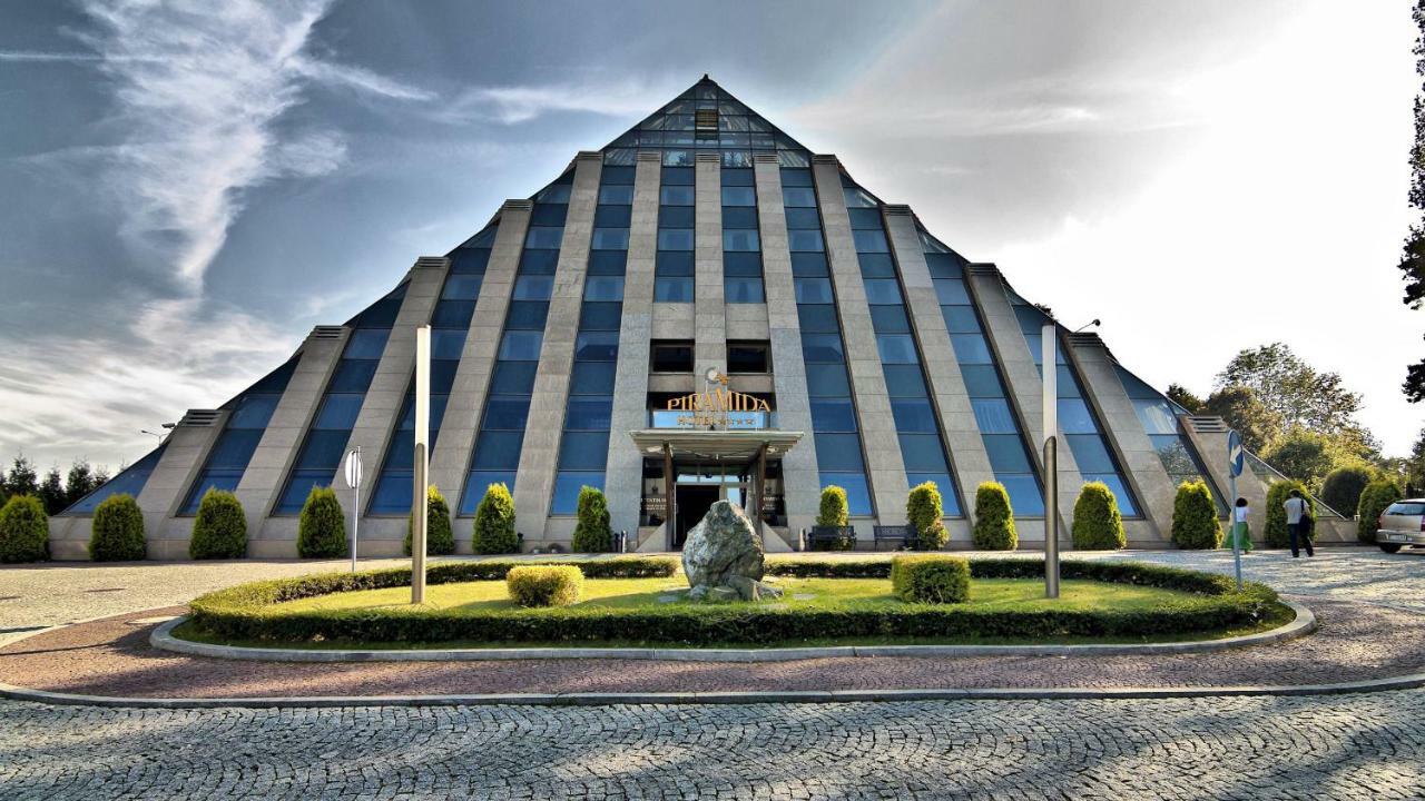 Piramida Park Hotel & Wellness Тичи Екстериор снимка